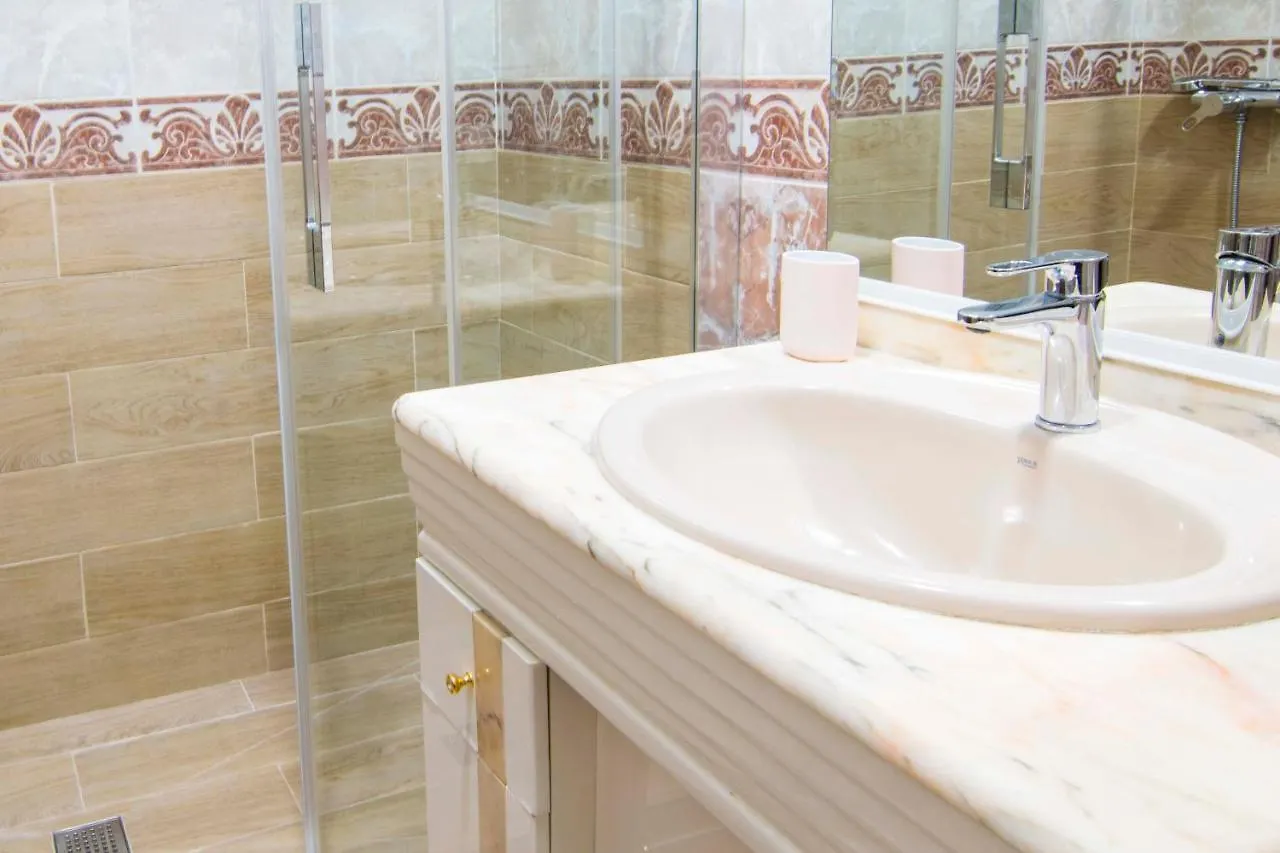 Letmalaga Economy Compas Apartment