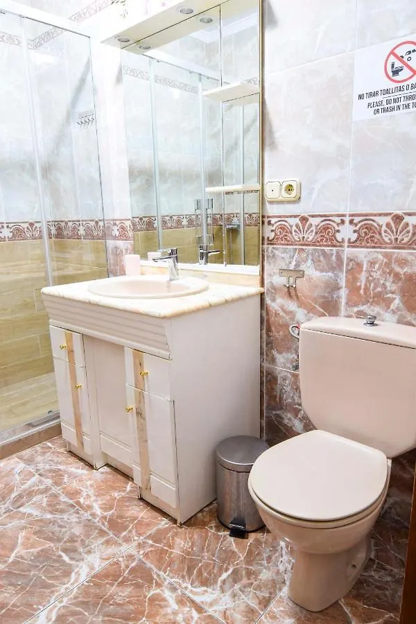 Letmalaga Economy Compas Apartment 0*, Malaga Spain